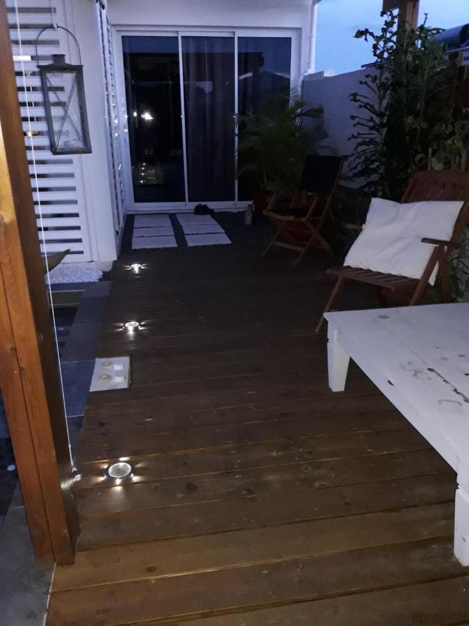 Maison Tonga Piscine Jaccuzi Saint Pierre Exterior photo